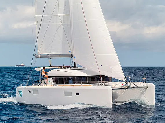 Bareboat Catamaran Lagoon 39 2016 Bob Cat - détails