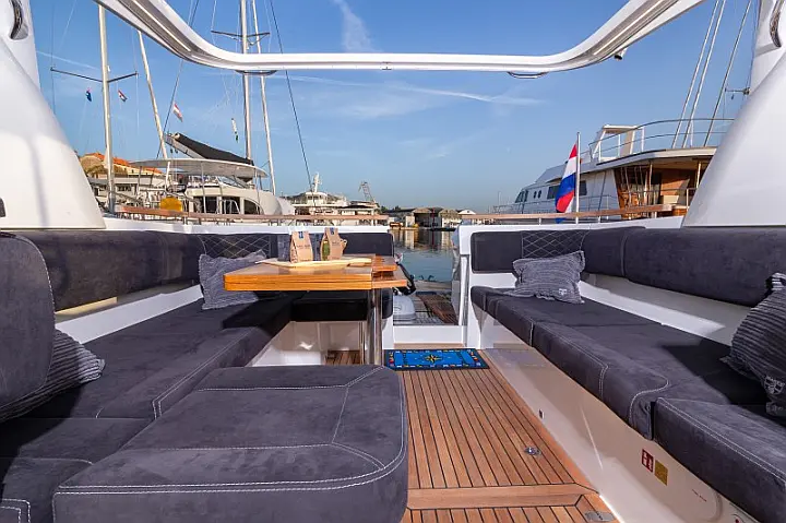 Marex 360 CC - Marex 360 CC